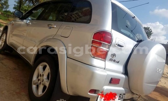 Acheter Occasion Voiture Toyota RAV4 Gris à Adawlato, Togo Acheter Occasion Voiture Toyota RAV4 Gris à Adawlato, Togo