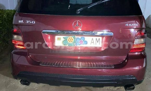 Acheter Occasion Voiture Mercedes‒Benz ML–Class Rouge à Adawlato, Togo Acheter Occasion Voiture Mercedes‒Benz ML–Class Rouge à Adawlato, Togo