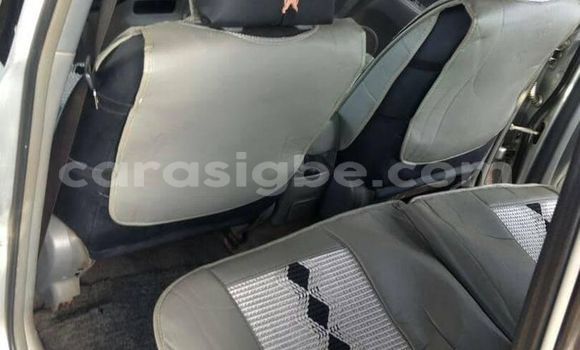 Acheter Occasion Voiture Toyota RAV4 Gris à Adawlato, Togo Acheter Occasion Voiture Toyota RAV4 Gris à Adawlato, Togo