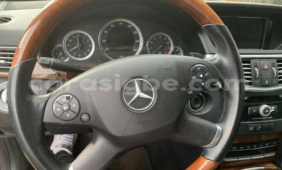 Acheter Occasion Voiture Mercedes‒Benz E–Class Gris à Adawlato, Togo Acheter Occasion Voiture Mercedes‒Benz E–Class Gris à Adawlato, Togo