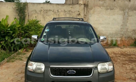 Acheter Occasion Voiture Ford Maverick Noir à Lomé, Togo