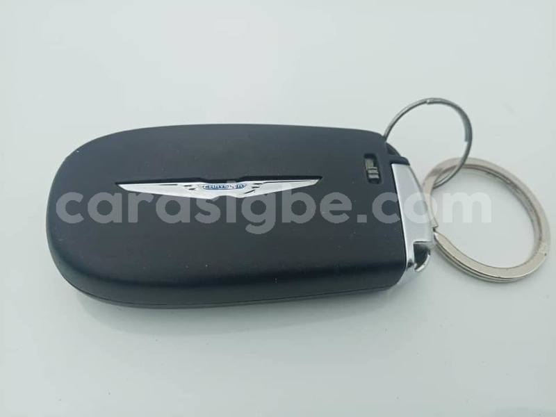 Big with watermark chrysler 300 togo lome 5314