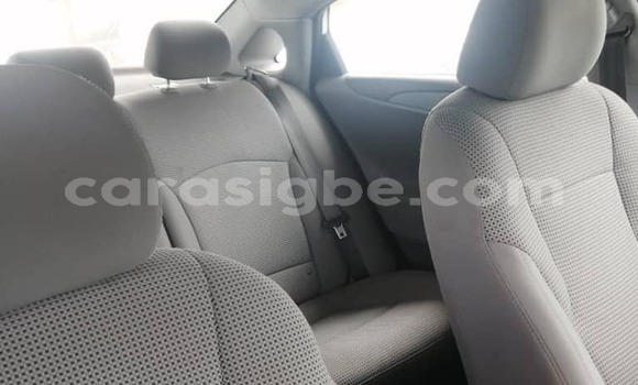 Buy Used Hyundai Sonata White Car in Lome in Togo Buy Used Hyundai Sonata White Car in Lome in Togo