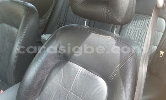 Buy Used Toyota Avensis Silver Car in Lome in Togo Buy Used Toyota Avensis Silver Car in Lome in Togo