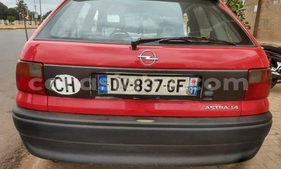 Acheter Occasion Voiture Opel Astra Rouge à Adawlato, Togo Acheter Occasion Voiture Opel Astra Rouge à Adawlato, Togo