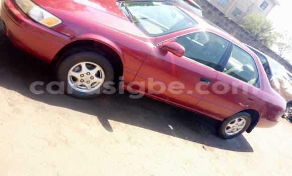 Acheter Occasion Voiture Toyota Camry Rouge à Lomé, Togo Acheter Occasion Voiture Toyota Camry Rouge à Lomé, Togo