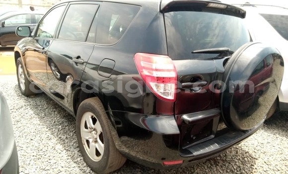 Acheter Occasion Voiture Toyota RAV4 Noir à Lomé, Togo Acheter Occasion Voiture Toyota RAV4 Noir à Lomé, Togo