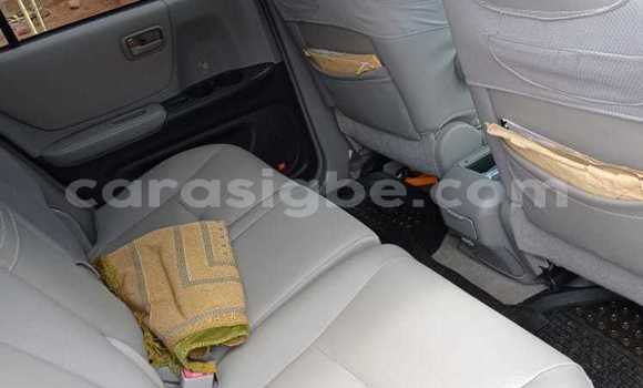 Acheter Occasion Voiture Toyota Highlander Blanc à Lomé, Togo Acheter Occasion Voiture Toyota Highlander Blanc à Lomé, Togo
