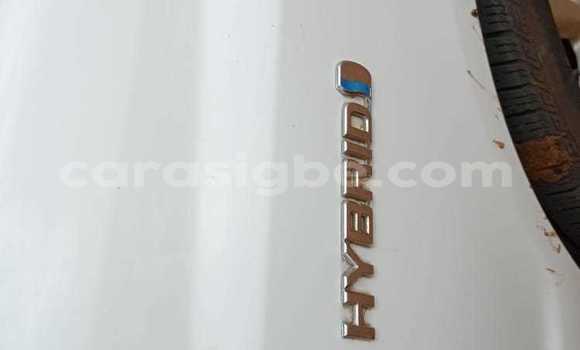 Acheter Occasion Voiture Toyota Highlander Blanc à Lomé, Togo Acheter Occasion Voiture Toyota Highlander Blanc à Lomé, Togo