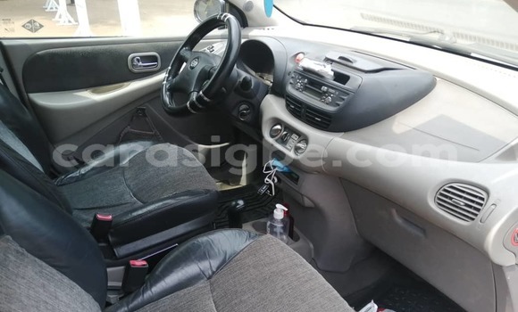 Acheter Occasion Voiture Nissan Almera Tino Beige à Lomé, Togo Acheter Occasion Voiture Nissan Almera Tino Beige à Lomé, Togo