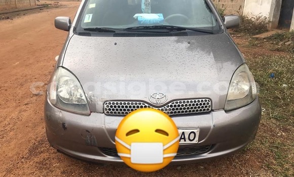 Buy Used Toyota Yaris Silver Car in Adawlato in Togo Buy Used Toyota Yaris Silver Car in Adawlato in Togo