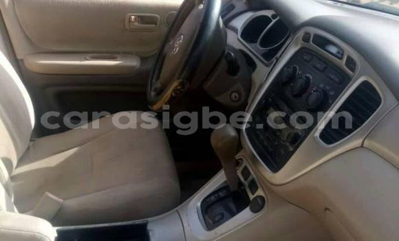 Buy Used Toyota Highlander Red Car in Adawlato in Togo Buy Used Toyota Highlander Red Car in Adawlato in Togo