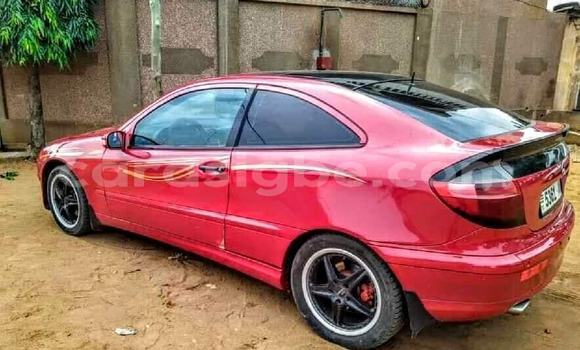 Buy Used Mercedes‒Benz C–Class Red Car in Lome in Togo Buy Used Mercedes‒Benz C–Class Red Car in Lome in Togo