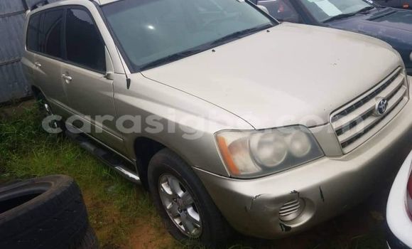 Buy Used Toyota Highlander Beige Car in Lome in Togo Buy Used Toyota Highlander Beige Car in Lome in Togo