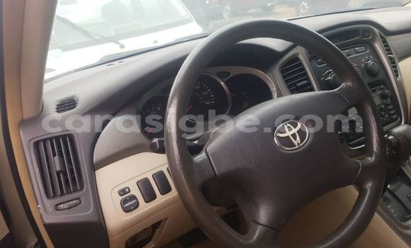 Buy Used Toyota Highlander Beige Car in Lome in Togo Buy Used Toyota Highlander Beige Car in Lome in Togo