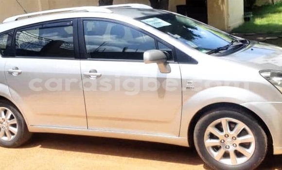 Buy Used Toyota Corolla Verso Silver Car in Lome in Togo Buy Used Toyota Corolla Verso Silver Car in Lome in Togo
