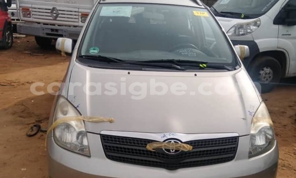 Buy Used Toyota Corolla Verso Beige Car in Lome in Togo Buy Used Toyota Corolla Verso Beige Car in Lome in Togo