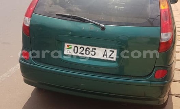 Buy Used Nissan Almera Green Car in Lome in Togo Buy Used Nissan Almera Green Car in Lome in Togo