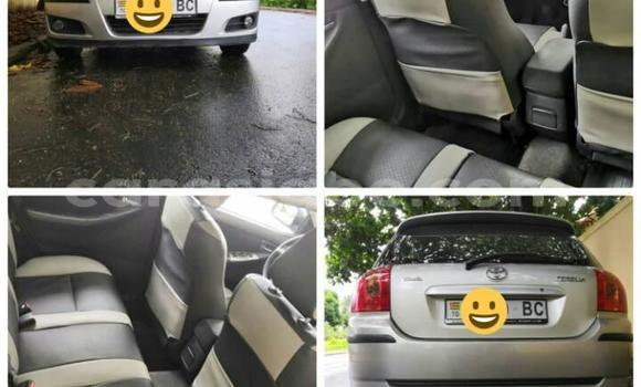 Buy Used Toyota Corolla Silver Car in Lome in Togo Buy Used Toyota Corolla Silver Car in Lome in Togo