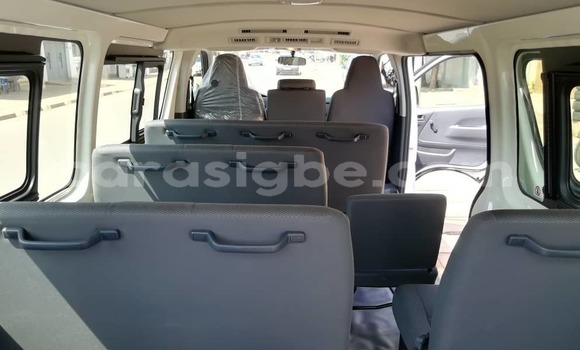 Acheter Neuf Voiture Toyota Hiace Blanc à Lomé, Togo Acheter Neuf Voiture Toyota Hiace Blanc à Lomé, Togo
