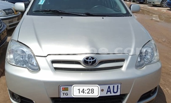 Acheter Occasion Voiture Toyota Corolla Gris à Lomé, Togo Acheter Occasion Voiture Toyota Corolla Gris à Lomé, Togo