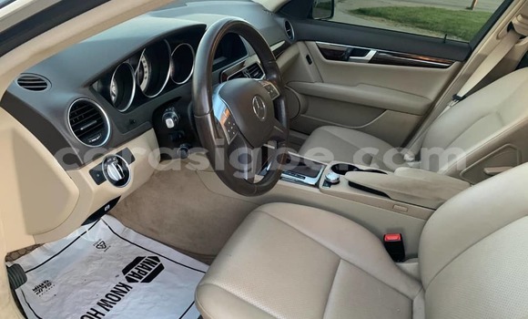 Acheter Import Voiture Mercedes‒Benz 300–Series Noir à Lomé, Togo Acheter Import Voiture Mercedes‒Benz 300–Series Noir à Lomé, Togo