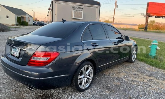Acheter Import Voiture Mercedes‒Benz 300–Series Noir à Lomé, Togo Acheter Import Voiture Mercedes‒Benz 300–Series Noir à Lomé, Togo