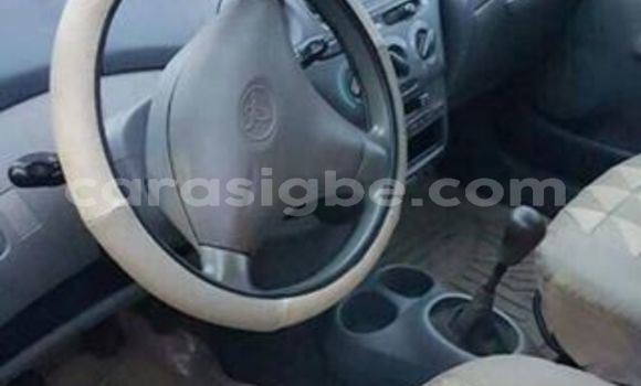 Buy Used Toyota Yaris Silver Car in Adawlato in Togo Buy Used Toyota Yaris Silver Car in Adawlato in Togo