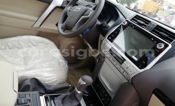 Buy Used Toyota Land Cruiser White Car in Adawlato in Togo Buy Used Toyota Land Cruiser White Car in Adawlato in Togo