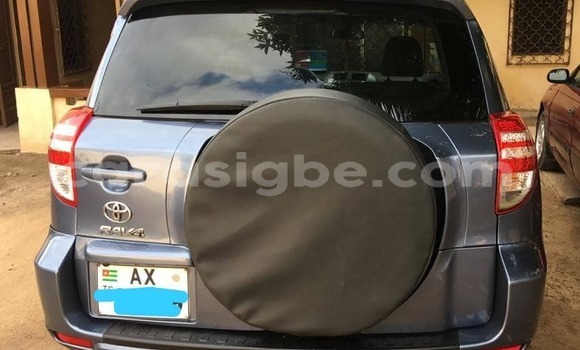 Buy Used Toyota RAV4 Blue Car in Adawlato in Togo Buy Used Toyota RAV4 Blue Car in Adawlato in Togo