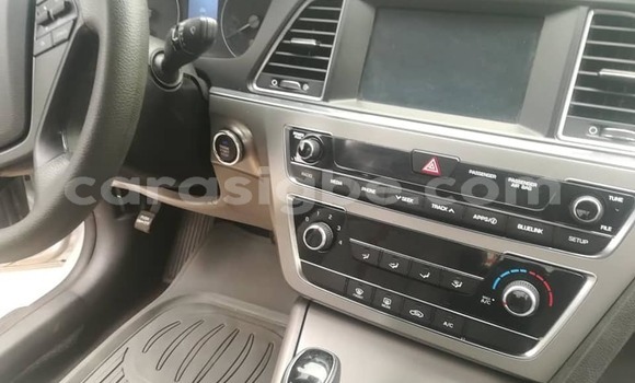 Acheter Occasion Voiture Hyundai Sonata Gris à Adawlato, Togo Acheter Occasion Voiture Hyundai Sonata Gris à Adawlato, Togo