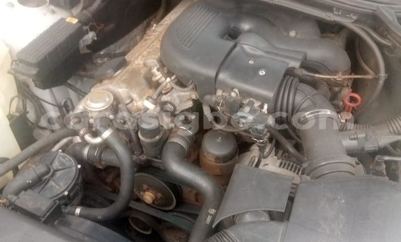 Acheter Occasion Voiture BMW 3–Series Gris à Adawlato, Togo Acheter Occasion Voiture BMW 3–Series Gris à Adawlato, Togo