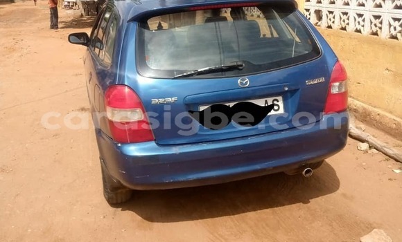 Acheter Occasion Voiture Mazda 323 Bleu à Adawlato, Togo Acheter Occasion Voiture Mazda 323 Bleu à Adawlato, Togo