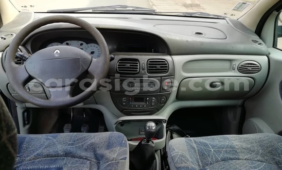 Acheter Occasion Voiture Renault Scenic Vert à Lomé, Togo Acheter Occasion Voiture Renault Scenic Vert à Lomé, Togo