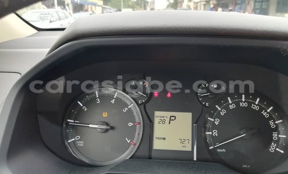 Acheter Occasion Voiture Toyota Land Cruiser Blanc à Adawlato, Togo Acheter Occasion Voiture Toyota Land Cruiser Blanc à Adawlato, Togo