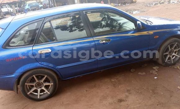 Acheter Occasion Voiture Mazda 323 Bleu à Lomé, Togo Acheter Occasion Voiture Mazda 323 Bleu à Lomé, Togo