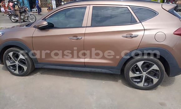 Acheter Occasion Voiture Hyundai Tucson Marron à Lomé, Togo Acheter Occasion Voiture Hyundai Tucson Marron à Lomé, Togo