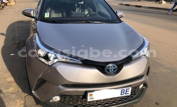 Acheter Occasion Voiture Toyota C-HR Gris à Lomé, Togo Acheter Occasion Voiture Toyota C-HR Gris à Lomé, Togo