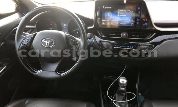 Acheter Occasion Voiture Toyota C-HR Gris à Lomé, Togo Acheter Occasion Voiture Toyota C-HR Gris à Lomé, Togo