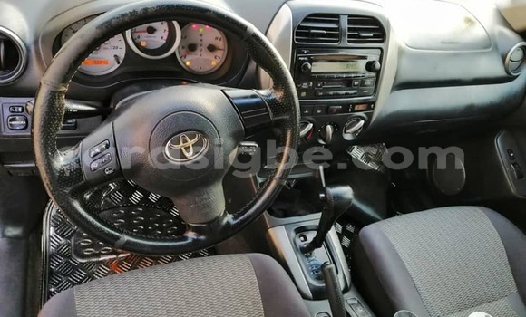 Acheter Occasion Voiture Toyota RAV4 Marron à Adawlato, Togo Acheter Occasion Voiture Toyota RAV4 Marron à Adawlato, Togo