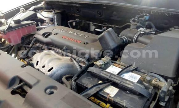 Acheter Occasion Voiture Toyota RAV4 Marron à Adawlato, Togo Acheter Occasion Voiture Toyota RAV4 Marron à Adawlato, Togo