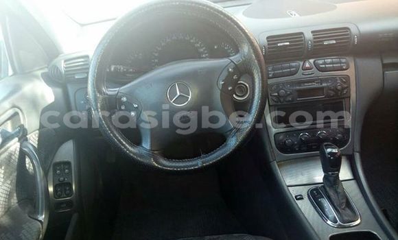 Buy Used Mercedes‒Benz C–Class Silver Car in Adawlato in Togo Buy Used Mercedes‒Benz C–Class Silver Car in Adawlato in Togo
