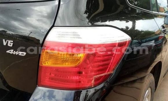 Acheter Occasion Voiture Toyota Highlander Noir à Adawlato, Togo Acheter Occasion Voiture Toyota Highlander Noir à Adawlato, Togo