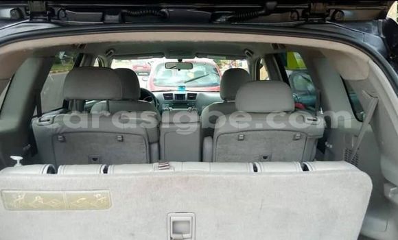 Acheter Occasion Voiture Toyota Highlander Noir à Adawlato, Togo Acheter Occasion Voiture Toyota Highlander Noir à Adawlato, Togo