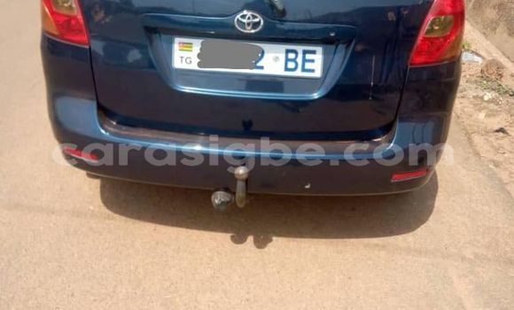 Acheter Occasion Voiture Toyota Corolla Verso Bleu à Adawlato, Togo Acheter Occasion Voiture Toyota Corolla Verso Bleu à Adawlato, Togo