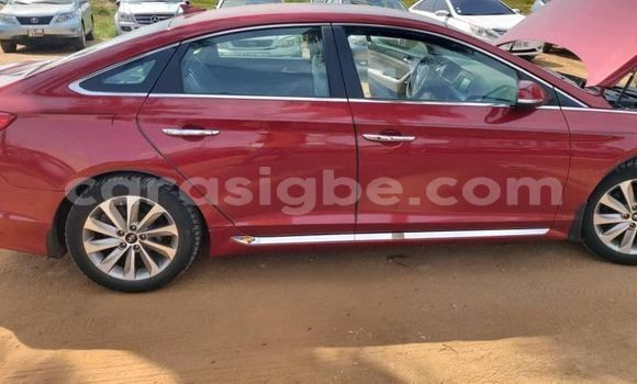 Acheter Occasion Voiture Hyundai Sonata Rouge à Adawlato, Togo Acheter Occasion Voiture Hyundai Sonata Rouge à Adawlato, Togo