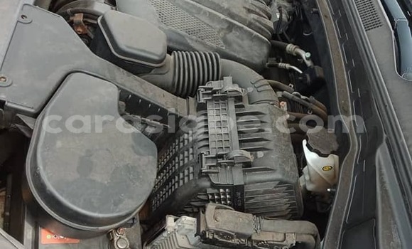 Buy Used Hyundai Santa Fe White Car in Lome in Togo Buy Used Hyundai Santa Fe White Car in Lome in Togo