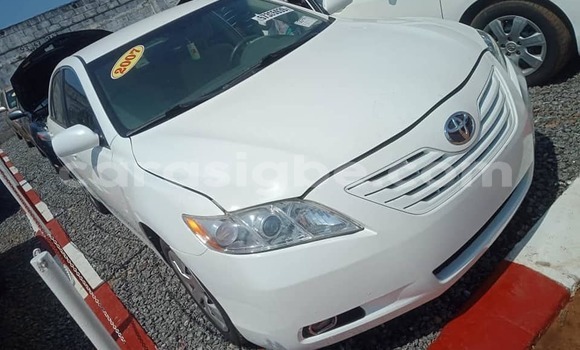Buy Used Toyota Camry White Car in Lome in Togo Buy Used Toyota Camry White Car in Lome in Togo