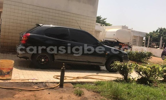 Acheter Occasion Voiture Toyota Corolla Noir à Lomé, Togo Acheter Occasion Voiture Toyota Corolla Noir à Lomé, Togo