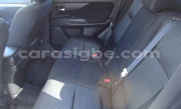Buy Used Mitsubishi Outlander White Car in Amoutivé in Togo Buy Used Mitsubishi Outlander White Car in Amoutivé in Togo